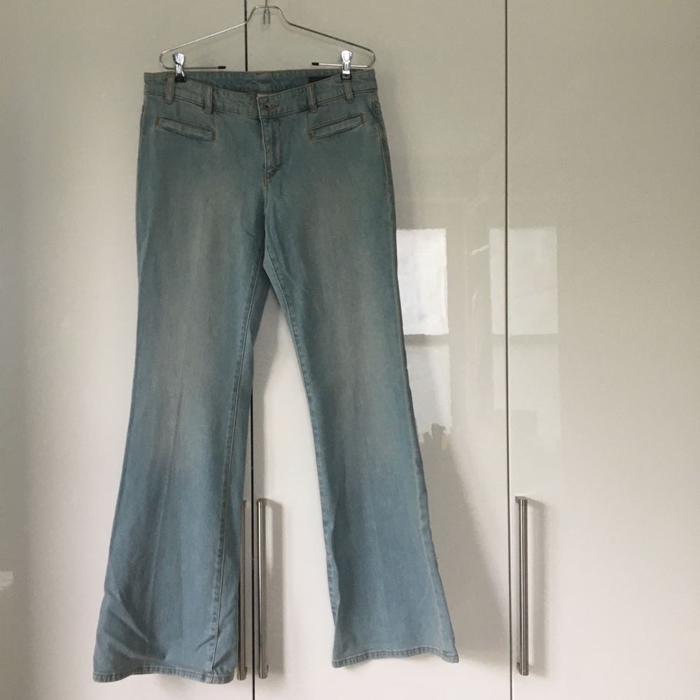 CLUB MONACO Light Wash Flare Denim Jeans Size 32 NWOT